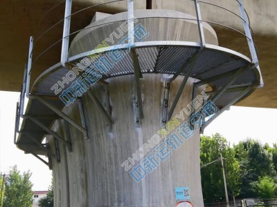 墩身吊围栏 铁路桥梁防腐吊篮爬梯 高铁爬梯 中新运厂家图3