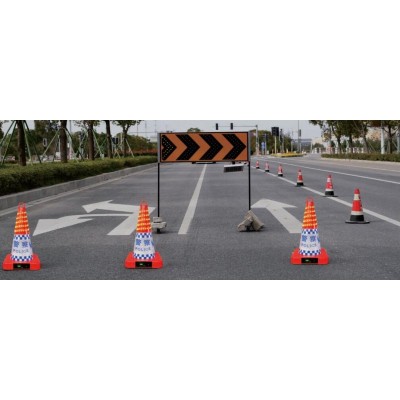 江西led路锥 充电式发光路锥 交通发光锥形筒厂家图3