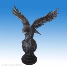 石雕老鹰展翅雕刻雄鹰石雕办公室广场青石鹰户外摆件
