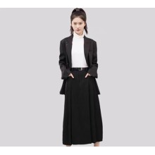 温碧霞代言IRENENA服装品牌薄款西装