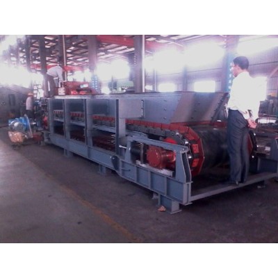 红土镍矿专用板式喂料机产品结构图3