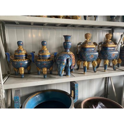 景泰蓝工厂 景泰蓝厂家 景泰蓝工艺品 景泰蓝加工 景泰蓝花瓶 景泰蓝家具 景泰蓝装饰 景泰蓝香炉图3