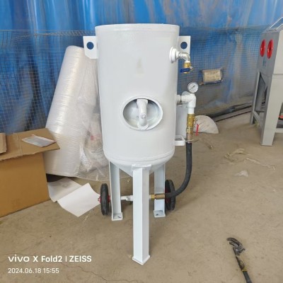 铝型材工艺大门表面清理喷砂机图2