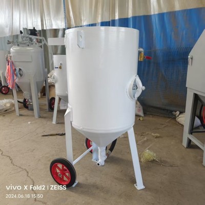 铝型材工艺大门表面清理喷砂机图3