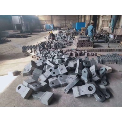 制砂机破碎机锤头 矿山耐磨高铬合金复合锤 头 锰钢锤冲击 破锤头图2