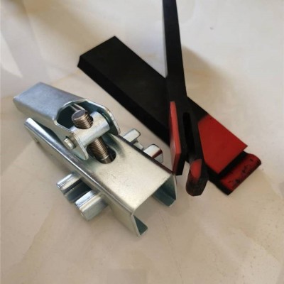 裙板压件夹持器定制 耐磨聚氨酯防溢裙边 Y型-300*15mm 导料槽下沿漏料挡煤护皮图2