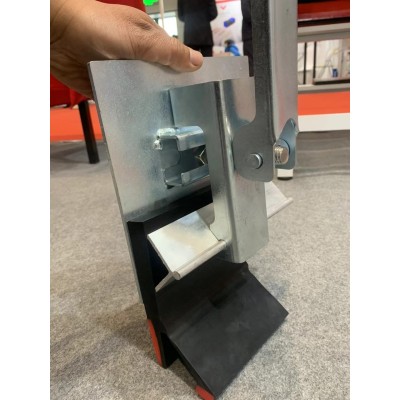 裙板压件夹持器定制 耐磨聚氨酯防溢裙边 Y型-300*15mm 导料槽下沿漏料挡煤护皮图4