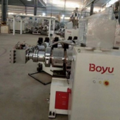 木塑复合材料生产线 塑木机械设备图3