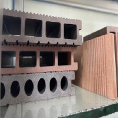 塑木地板户外庭院防腐木工程园林景区生态木生产线机械设备图2