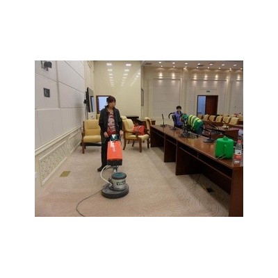 南京快速上门清洗地毯公司服务 南京地毯深度清洗除螨价格便宜 附近洗地毯多年电话图7