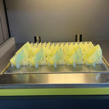 光敏树脂：3D打印领域的多面手材料