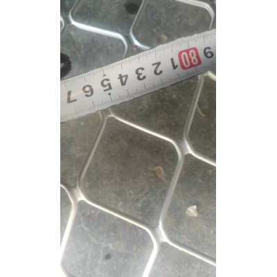 4毫米厚4厘米孔1/1.2/1.5米宽空心铝合金美格网图2