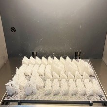 树脂3D打印材料如何选择：光敏树脂与柔性树脂深度对比