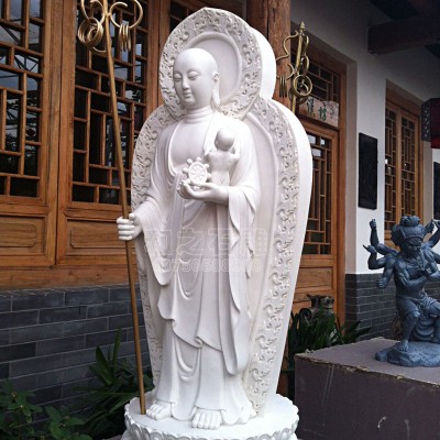 寺庙石雕地藏菩萨雕塑图片 天然石头刻地藏脚踩莲花骑谛听光头地藏图5