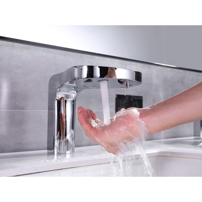 深圳卫浴多功能感应水龙头厂家给皂器批发图2